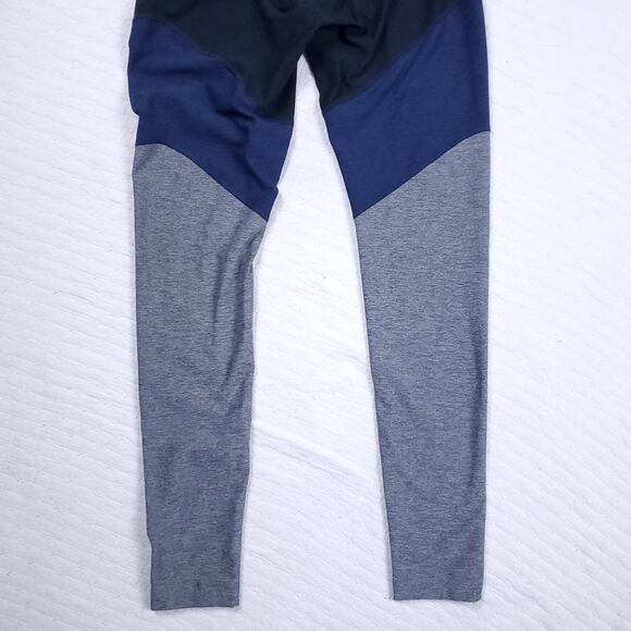 Outdoor Voices Womens 7/8 Springs Colorblock Leggings Charcoal/Navy/Graphite| M - Picture 11 of 13